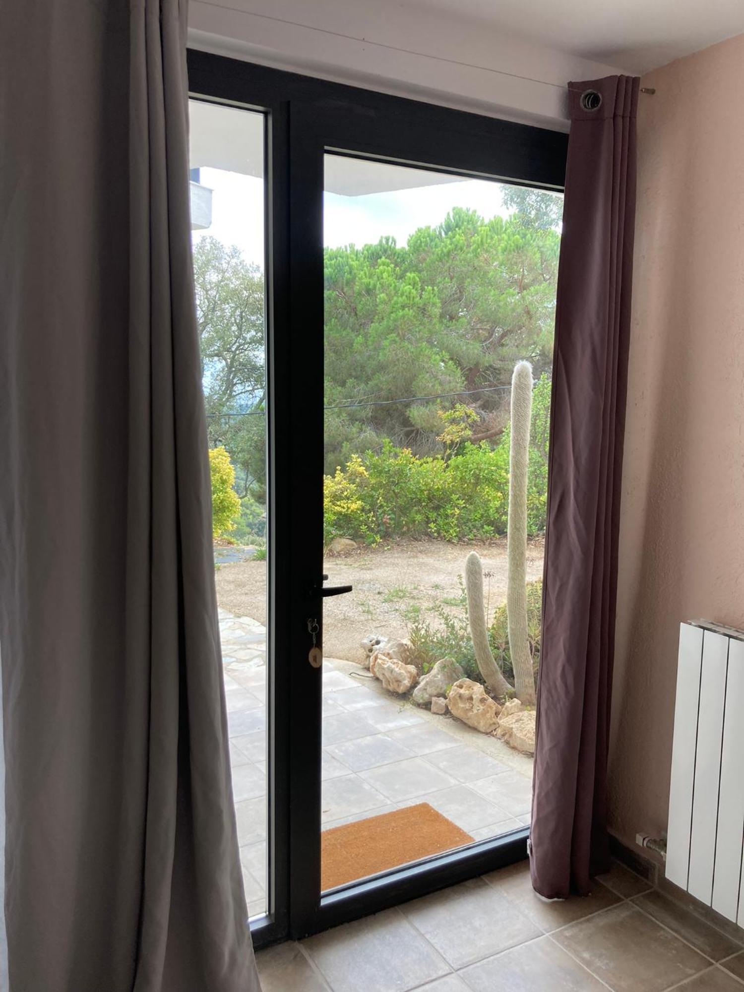 Casa Con Vista Y Jardin, A 20' De La Playa Vila Sant Cebrià de Vallalta Exterior foto